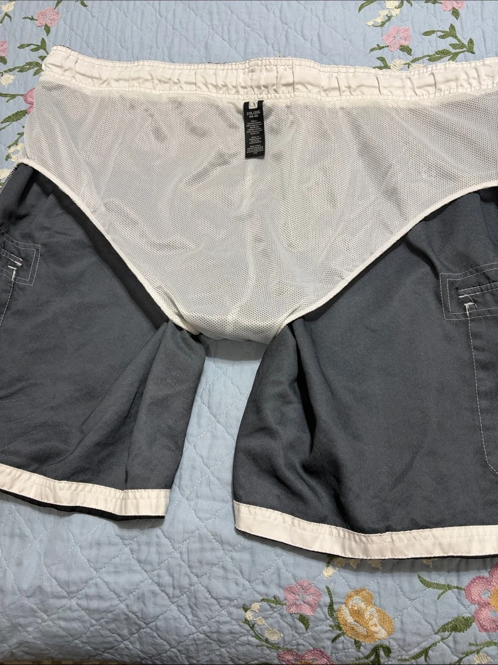 Ocean Pacific OP Men's Black Swim Board Shorts Cream Trim PreOwned Size 2XL